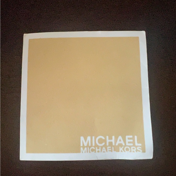 Michael Kors Hamilton Tote - Picture 6 of 7